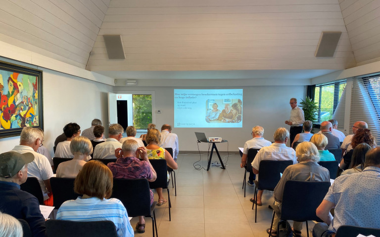 foto volle zaal voordracht